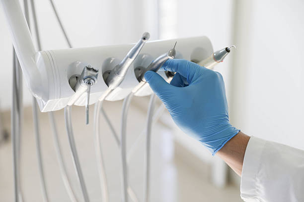Professional Teeth Whitening technician working in Oakland, FL