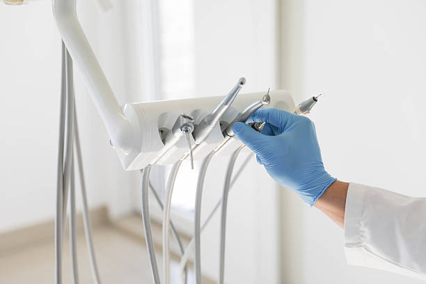 24/7 Emergency Teeth Whitening experts in Oakland, FL